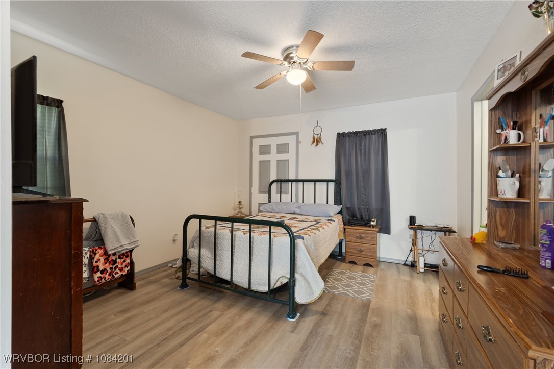 property viewer photo 16