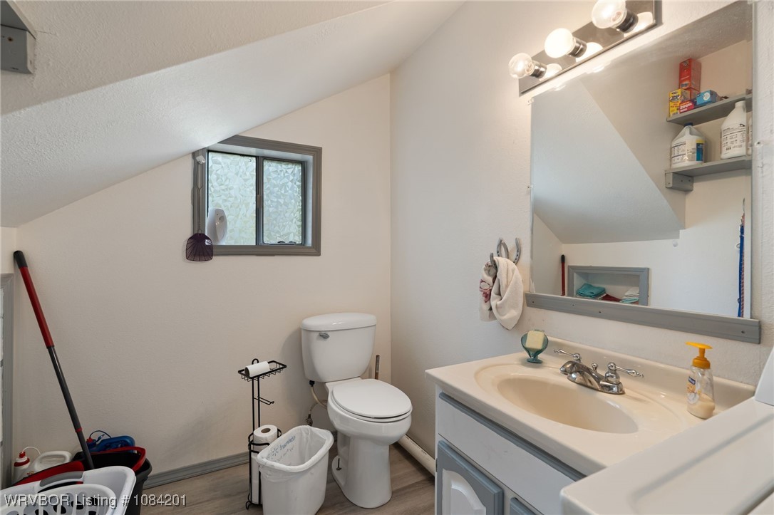 property viewer photo 18