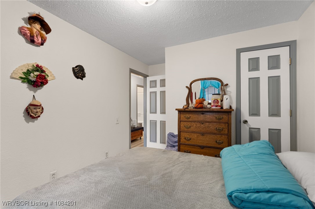 property viewer photo 24