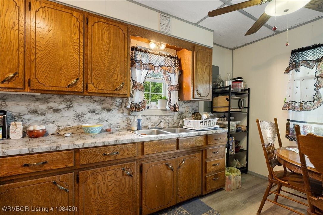 property viewer photo 9