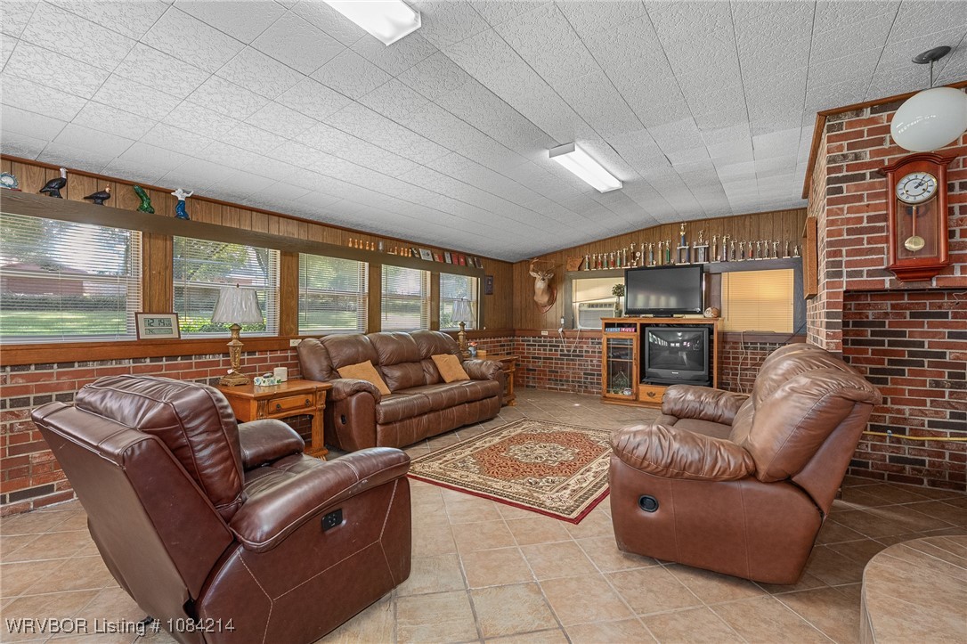 property viewer photo 16