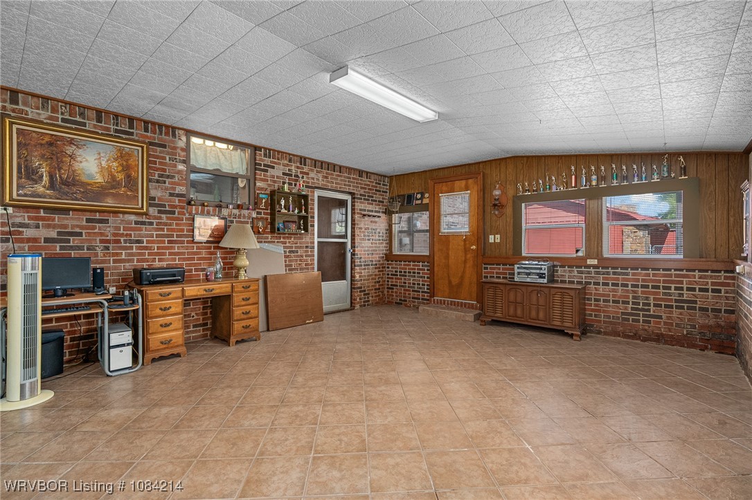 property viewer photo 18