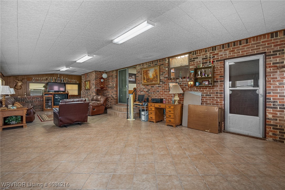 property viewer photo 20