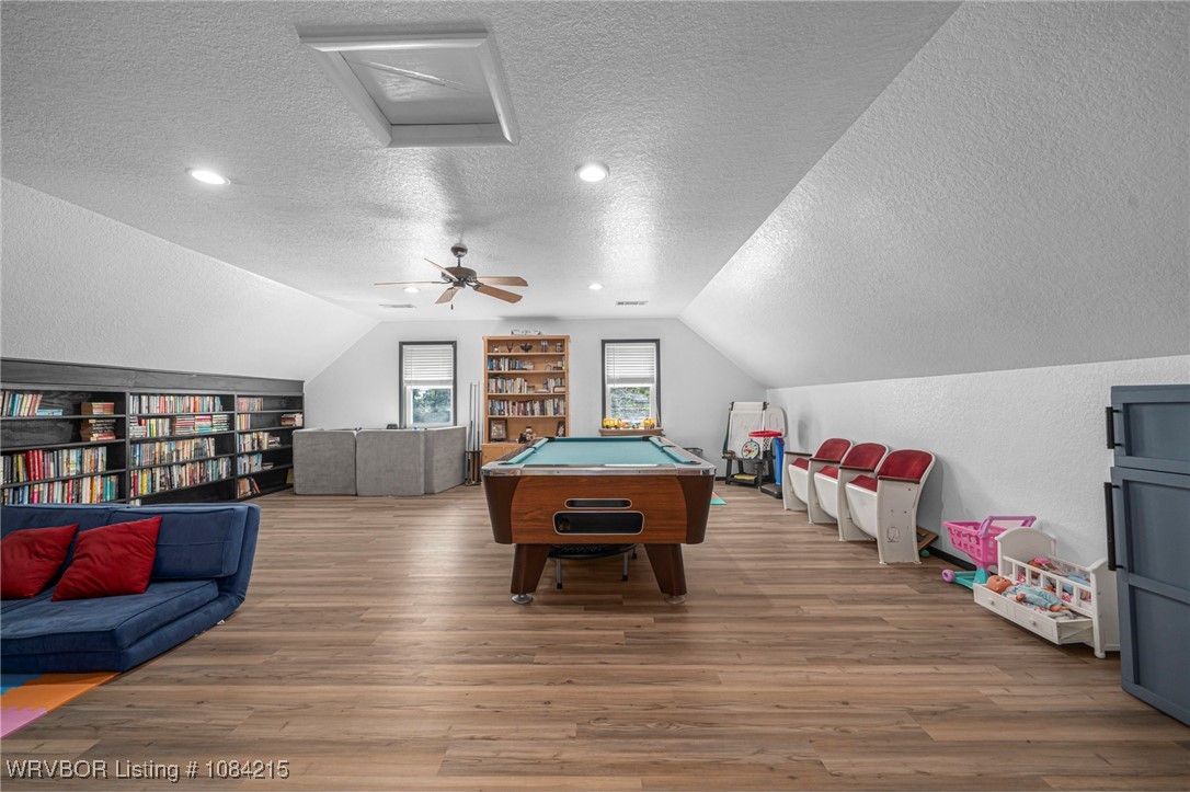 main property photo 50