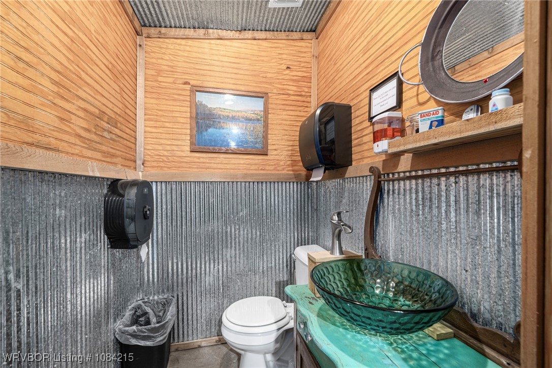 main property photo 65