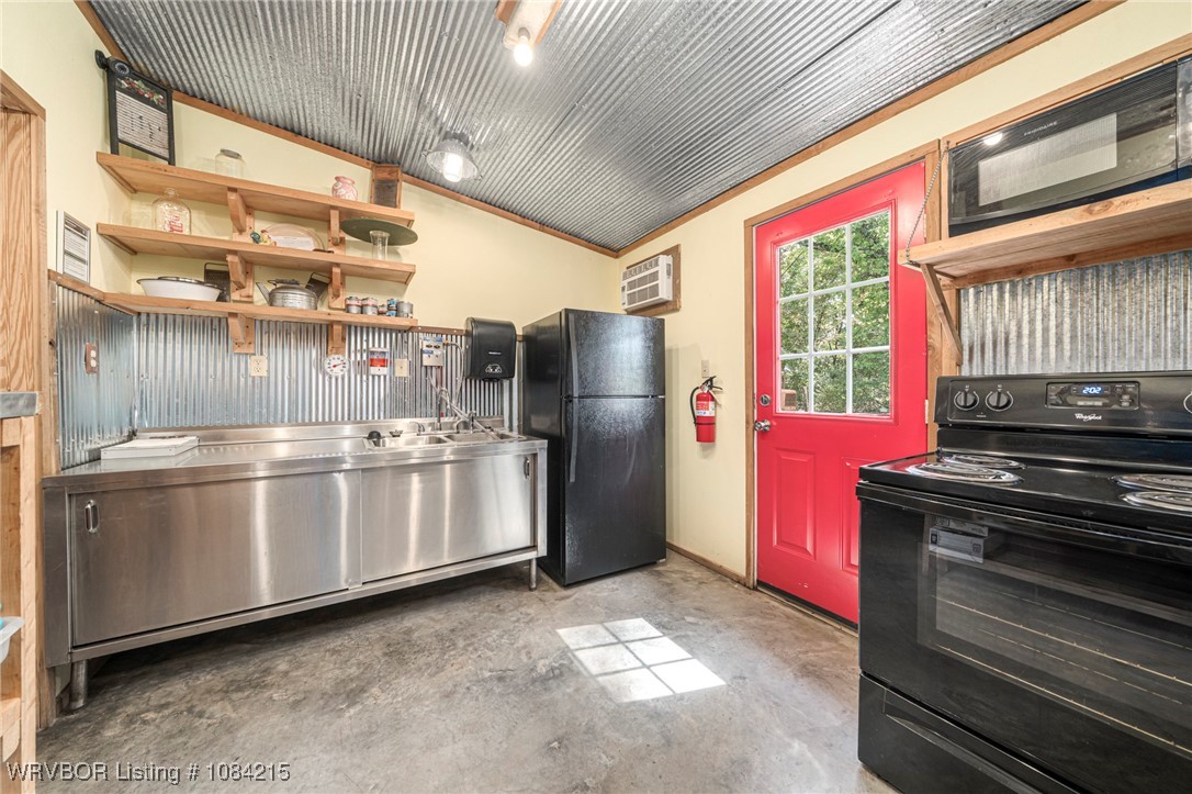 main property photo 70