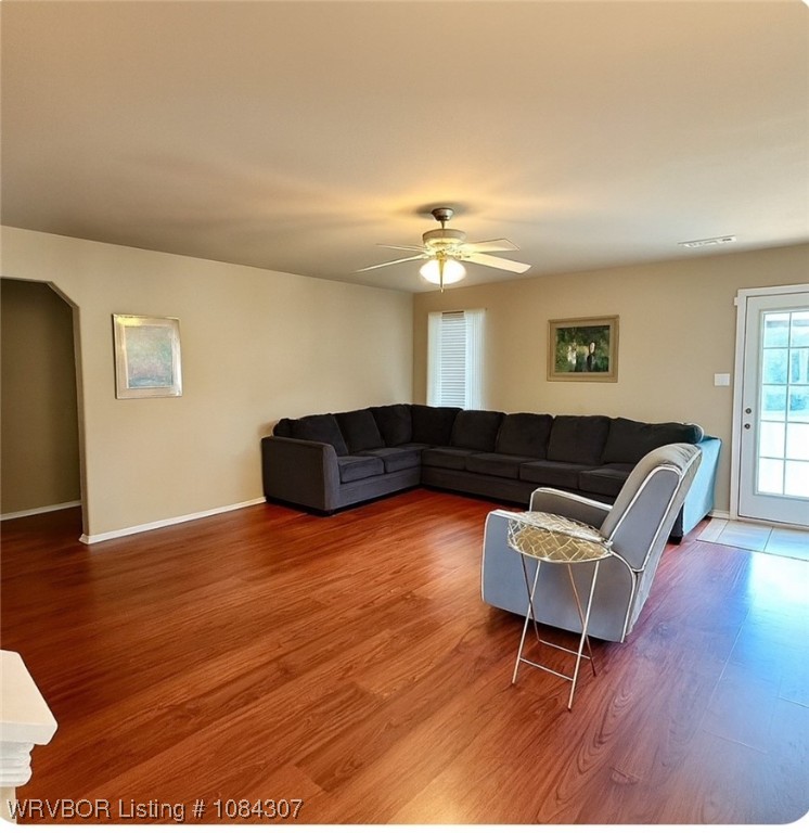 property viewer photo 2