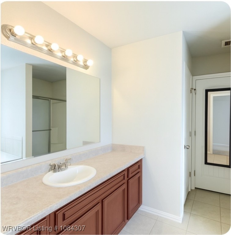 property viewer photo 7