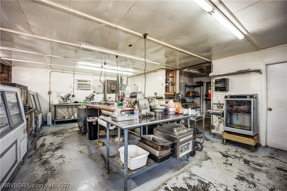 main property photo 16