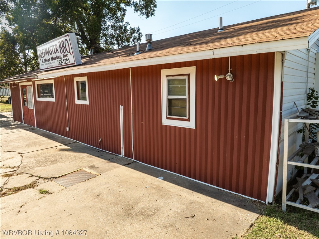 main property photo 3
