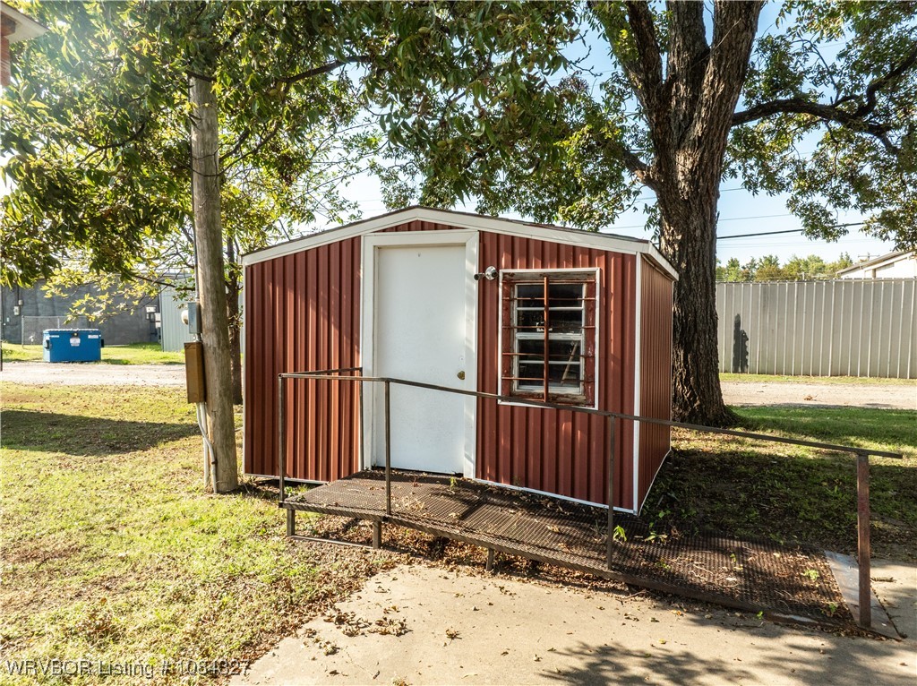 main property photo 5