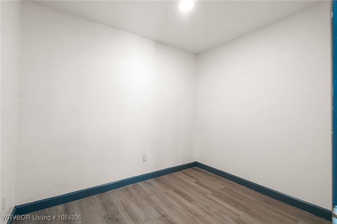 property viewer photo 14