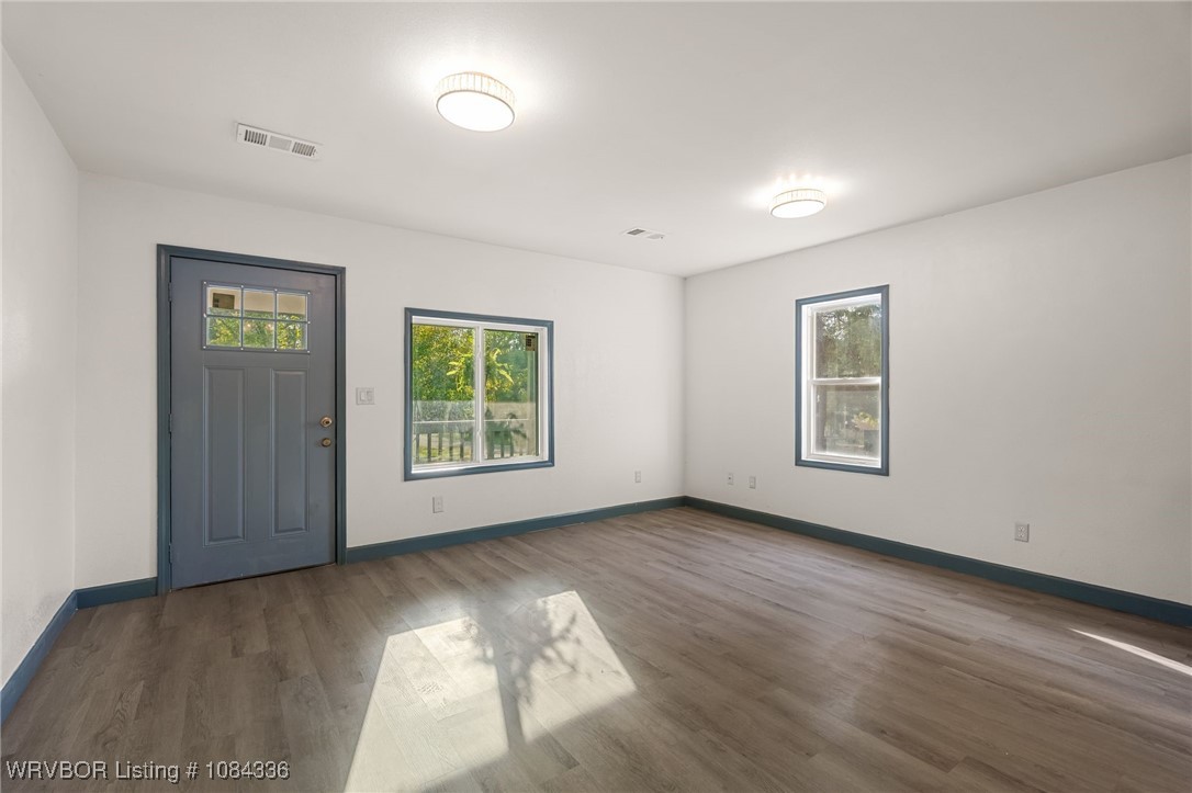 property viewer photo 7