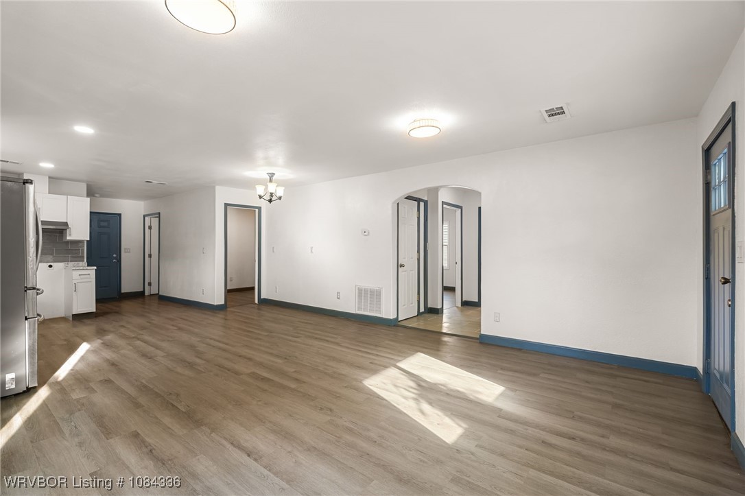 property viewer photo 8