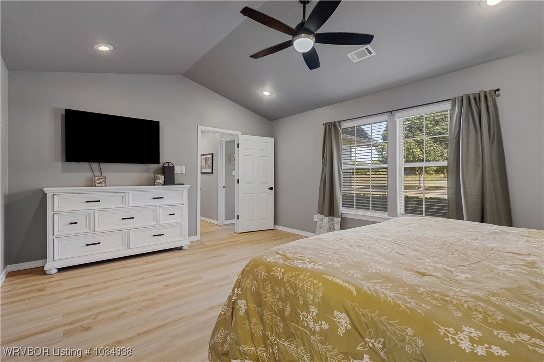 property viewer photo 15
