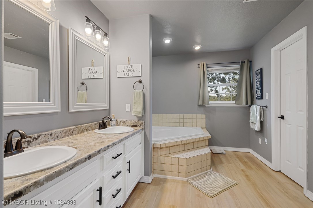 property viewer photo 16