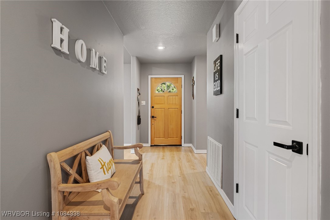 property viewer photo 3