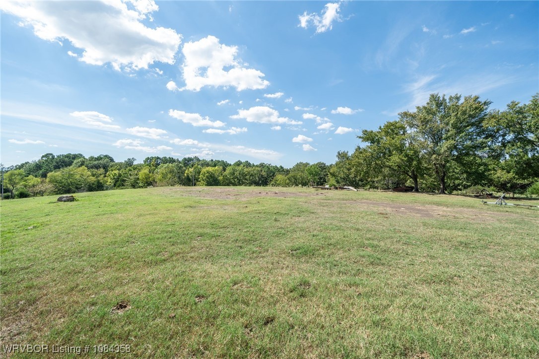 main property photo 17