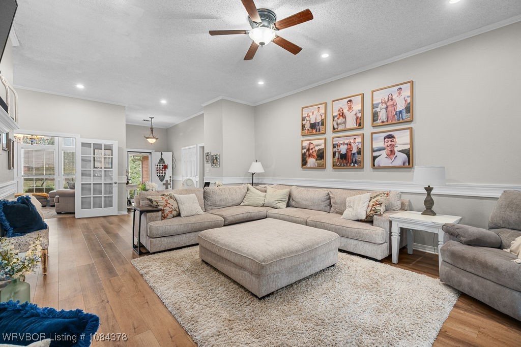 property viewer photo 12