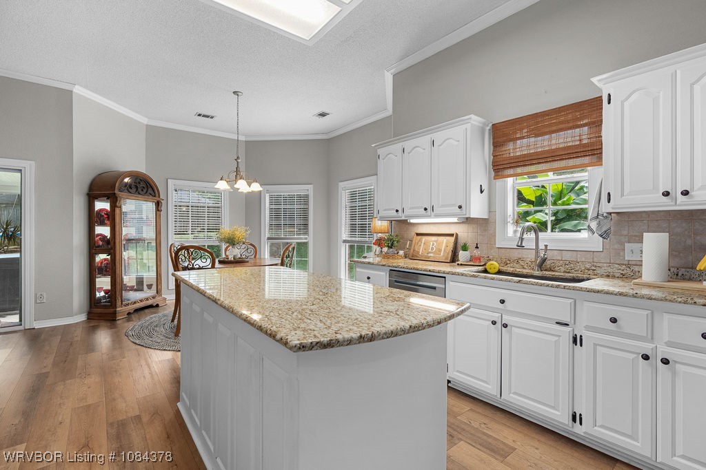 property viewer photo 20