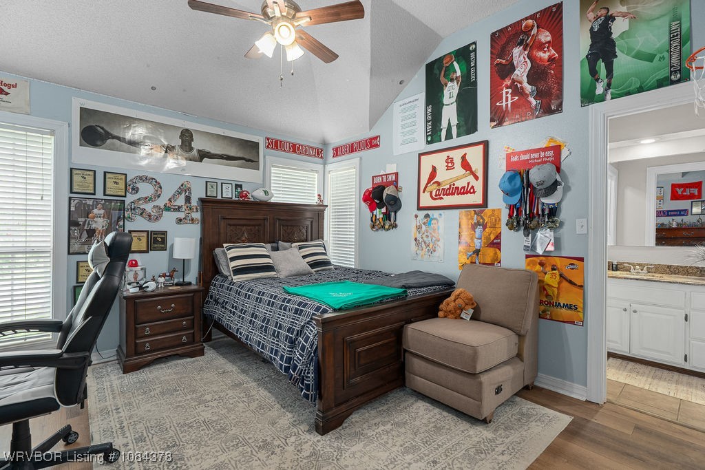 property viewer photo 32