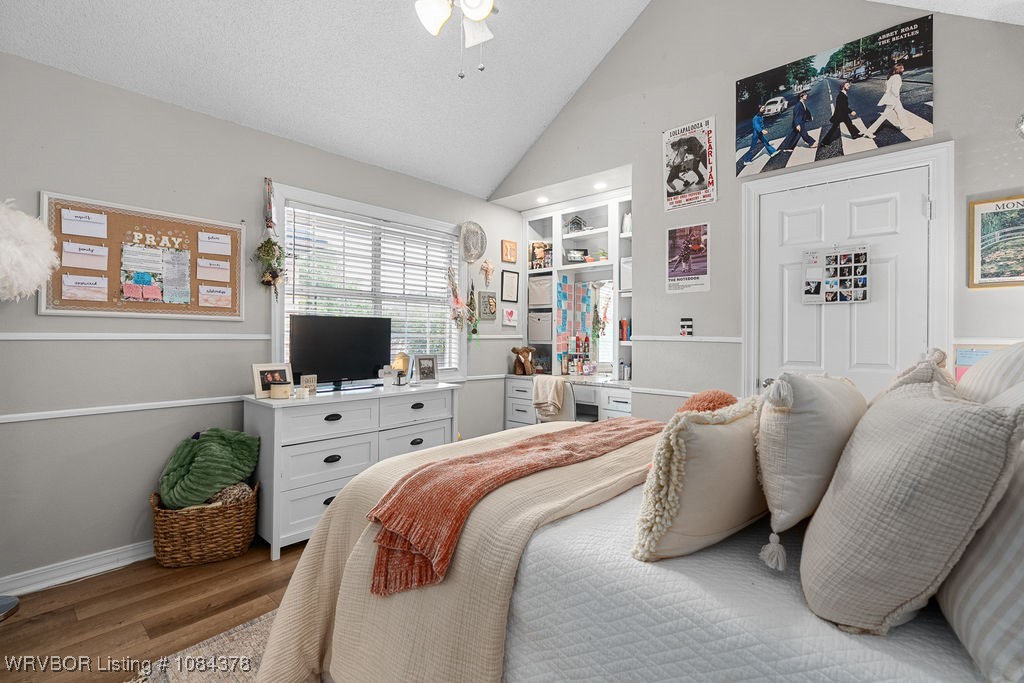 property viewer photo 36