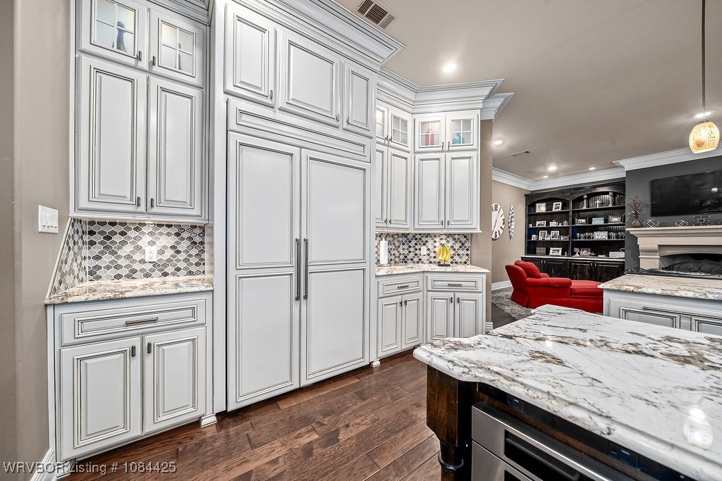 property viewer photo 7