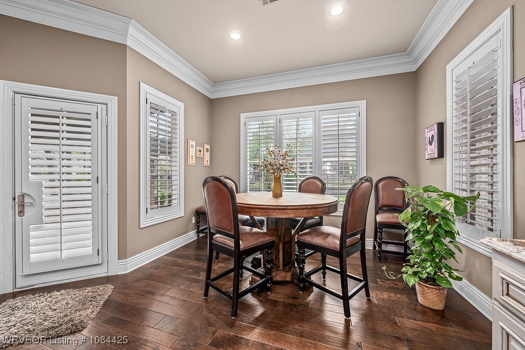 property viewer photo 9