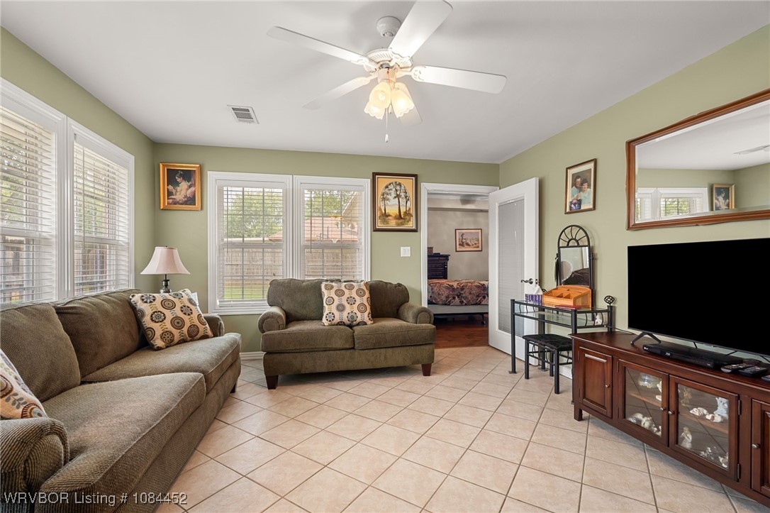 property viewer photo 35