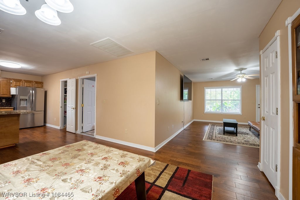 property viewer photo 12