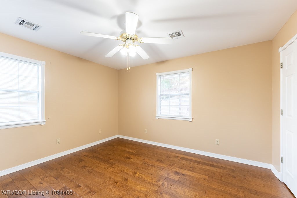 property viewer photo 15