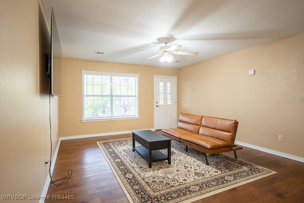 property viewer photo 2