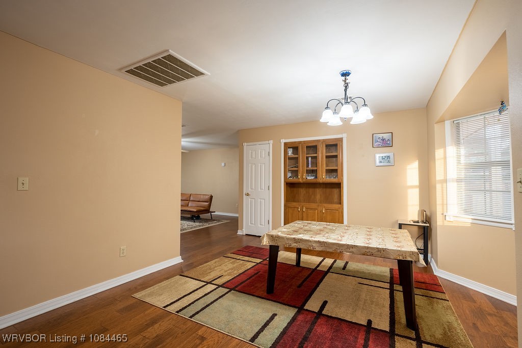 property viewer photo 4