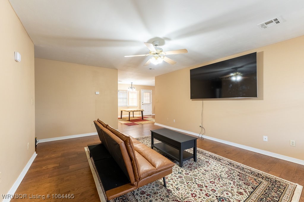 property viewer photo 9