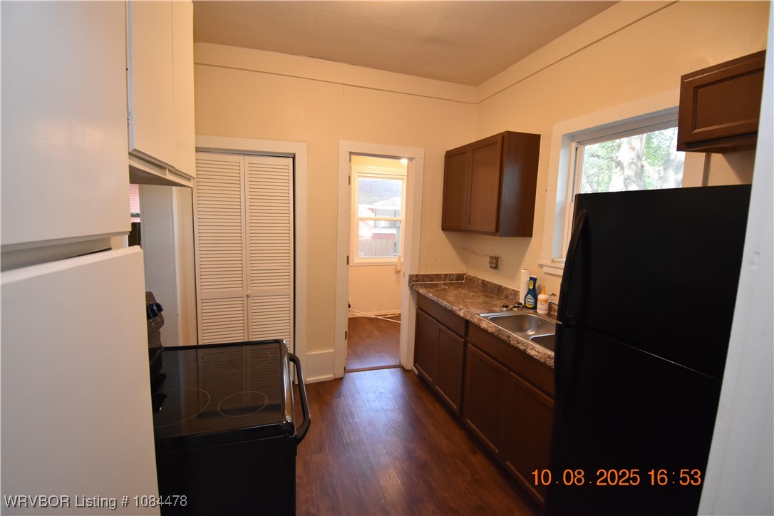 property viewer photo 7