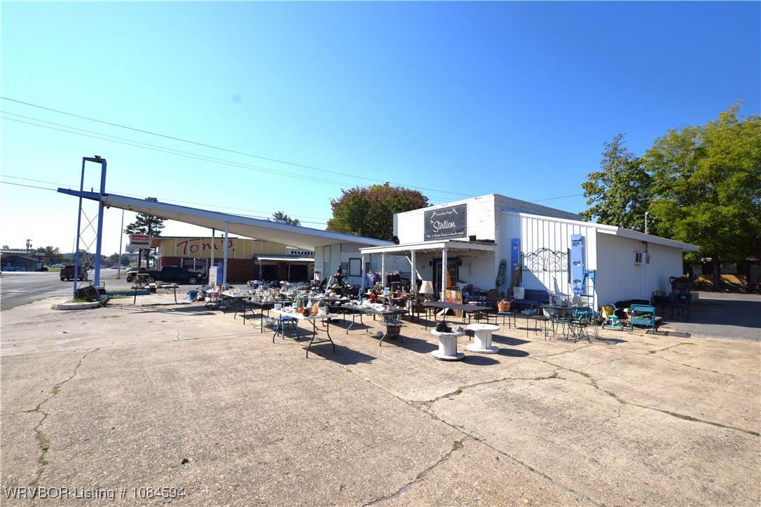main property photo 10