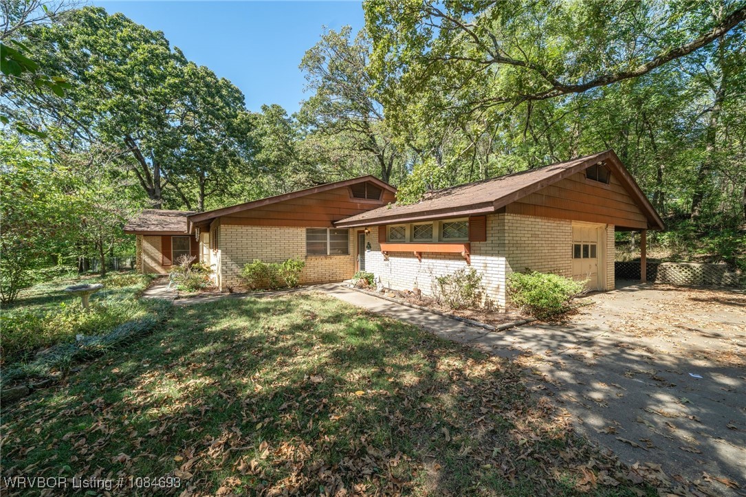 main property photo 0