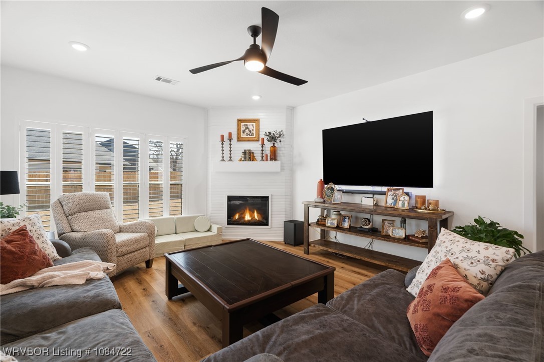 property viewer photo 12