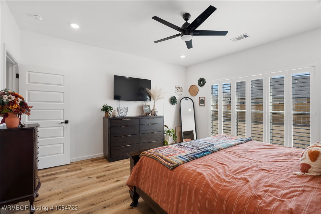 property viewer photo 16