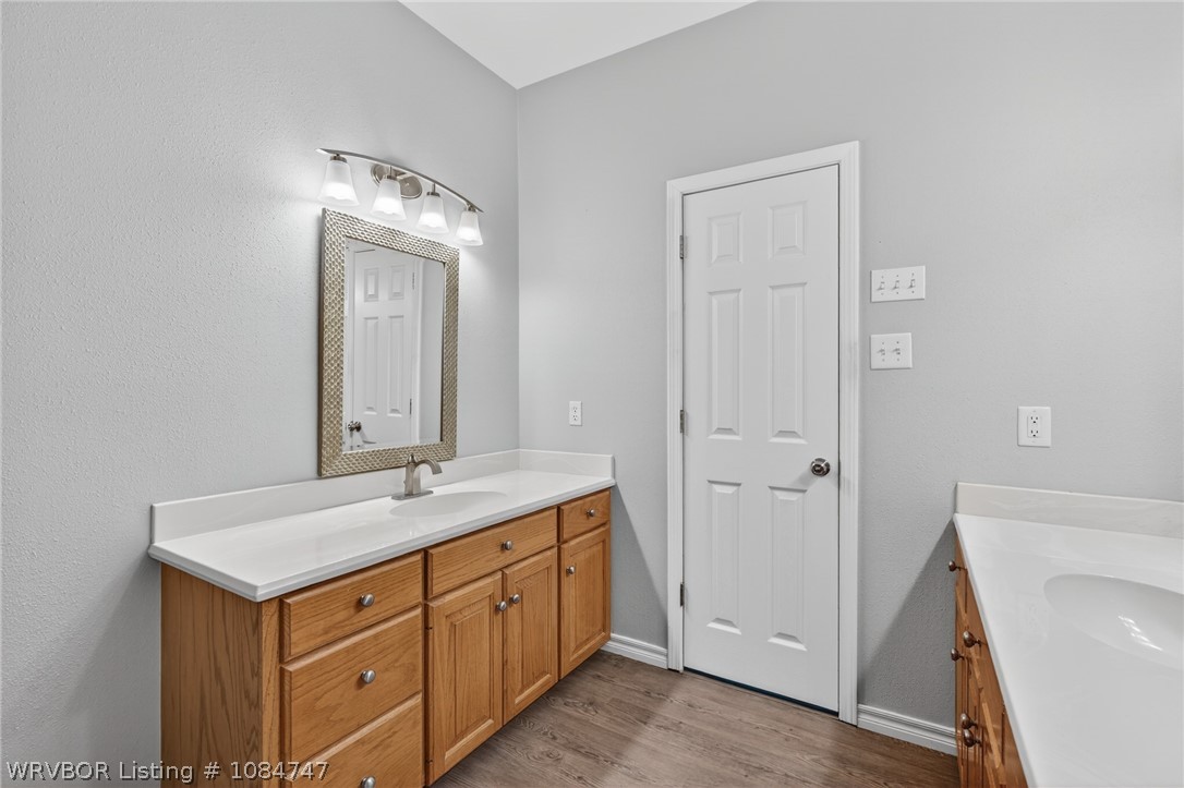 property viewer photo 26