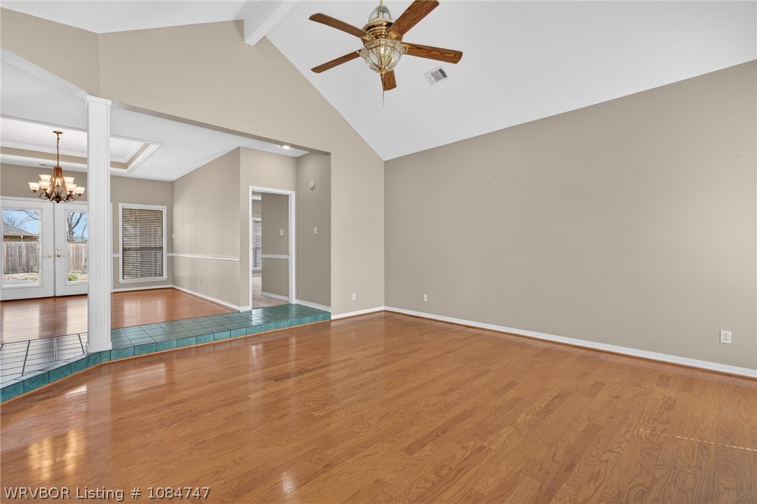 property viewer photo 7