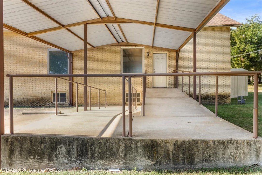 main property photo 10