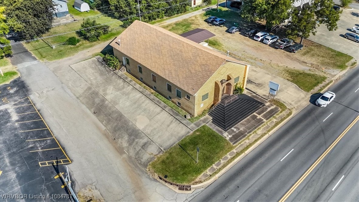 main property photo 44