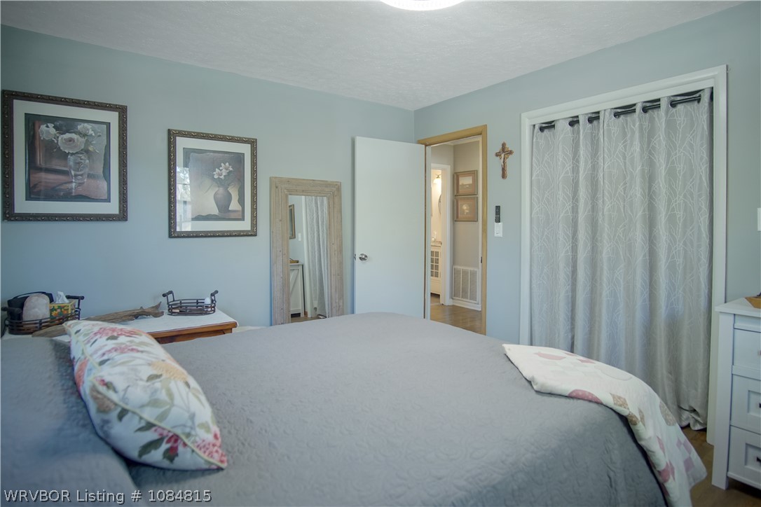 property viewer photo 16