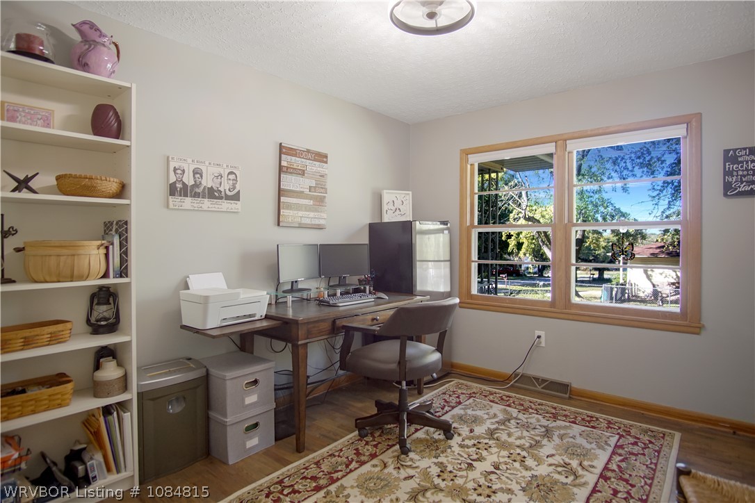 property viewer photo 18