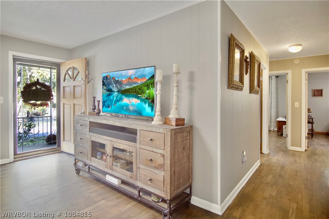 property viewer photo 2