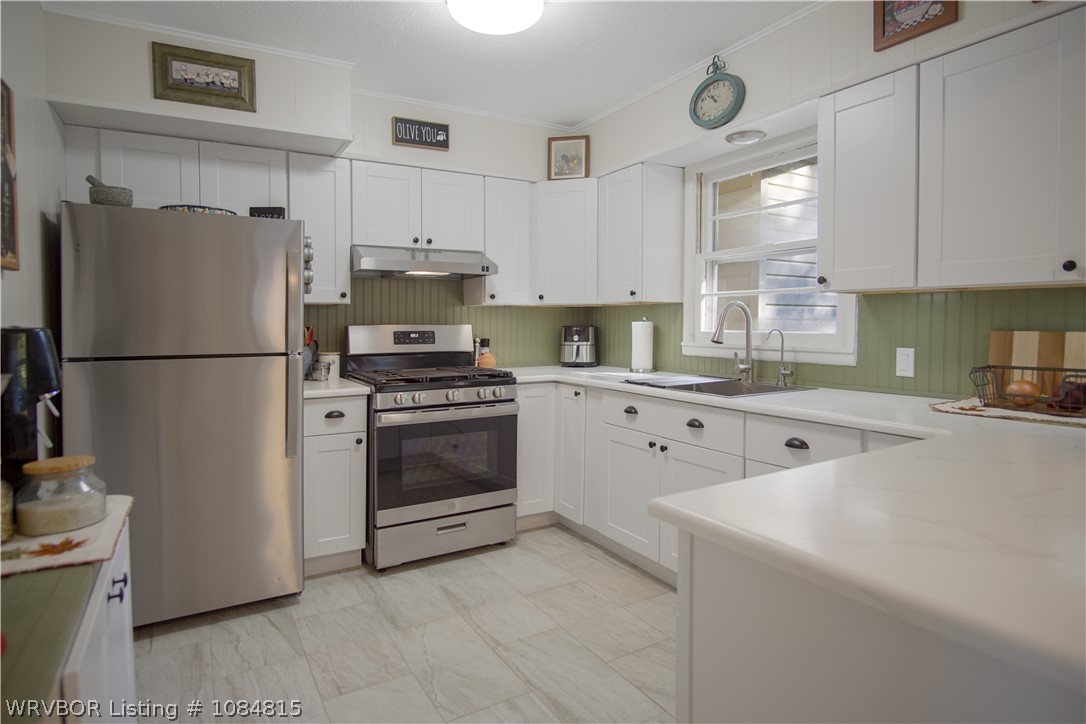 property viewer photo 9