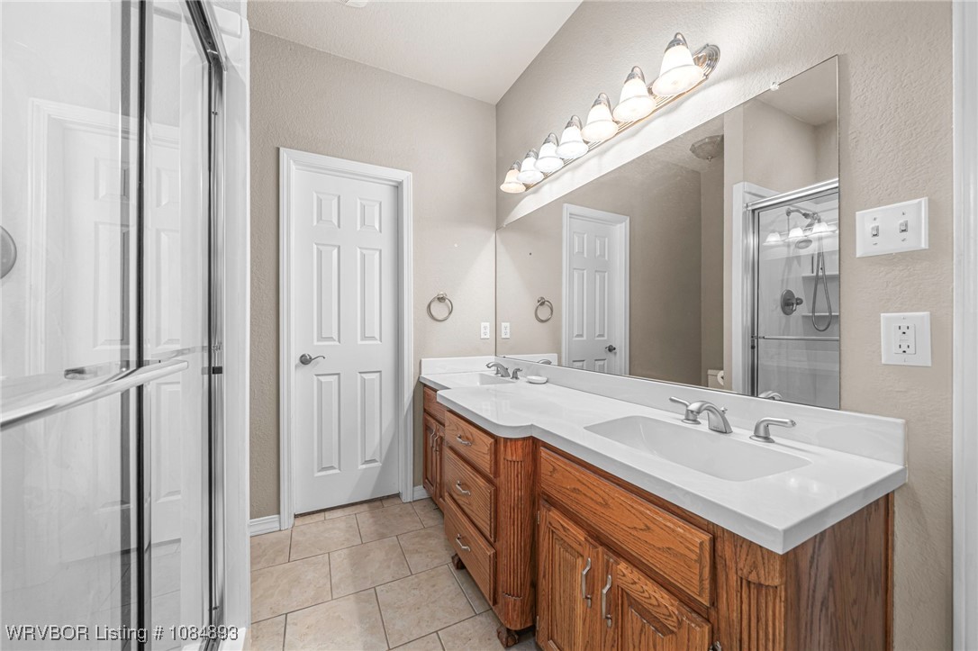 property viewer photo 35