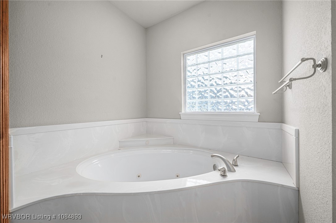 property viewer photo 37