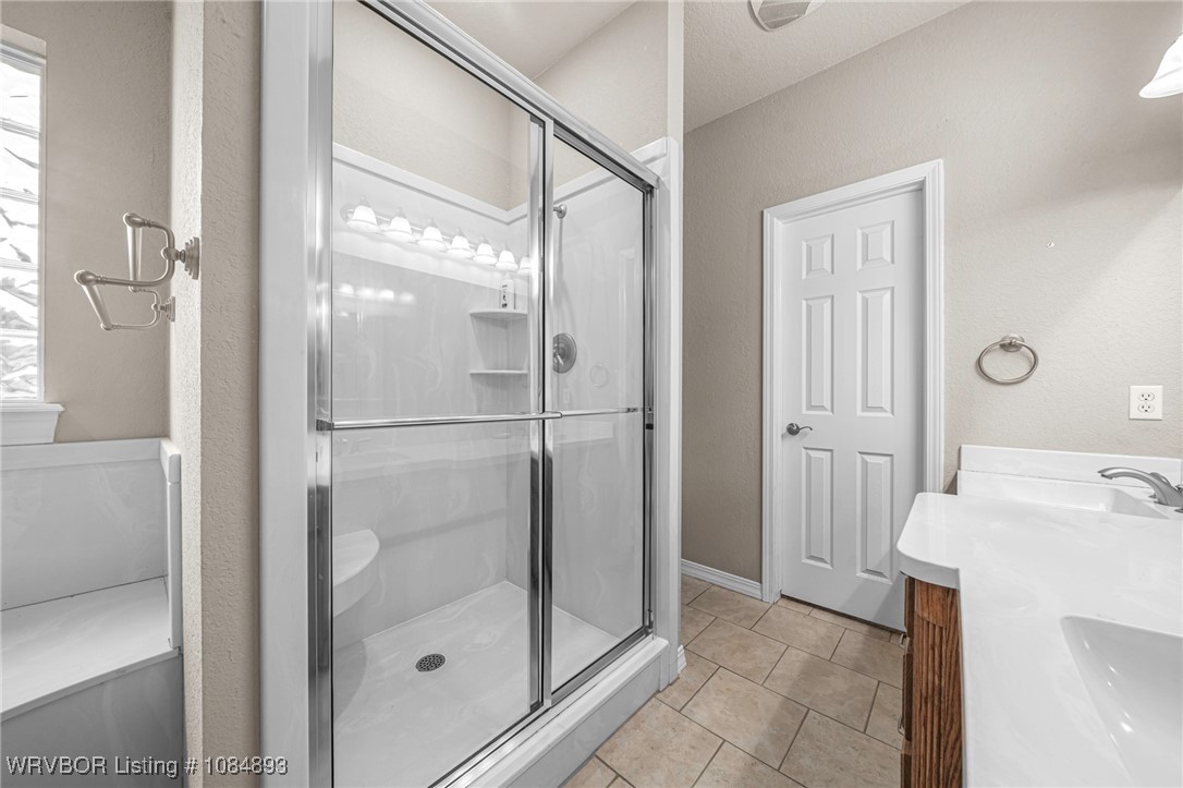 property viewer photo 38